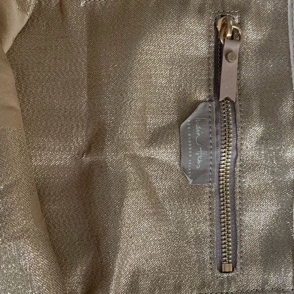 India Hicks Chameleon Bag - One of Kind Gold NWT - Picture 12 of 14